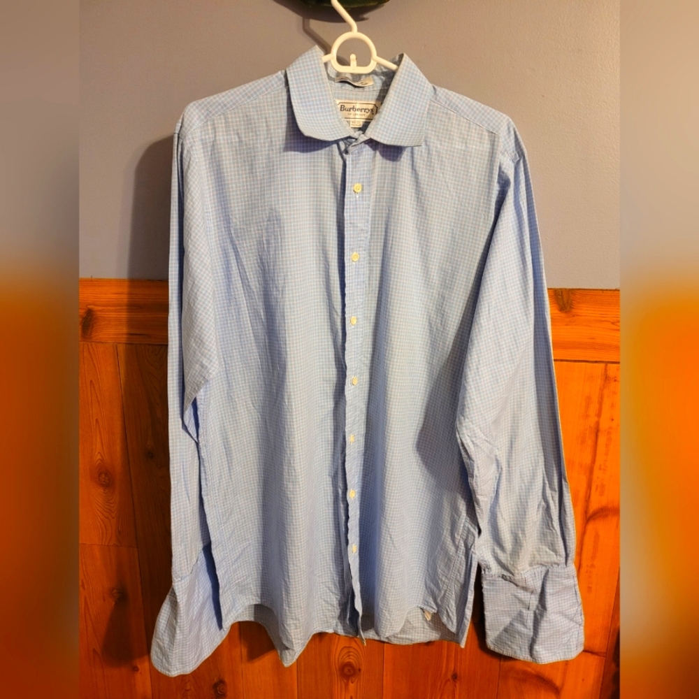 Burberry Mens dress Burberrys of London size 15 1/2 35